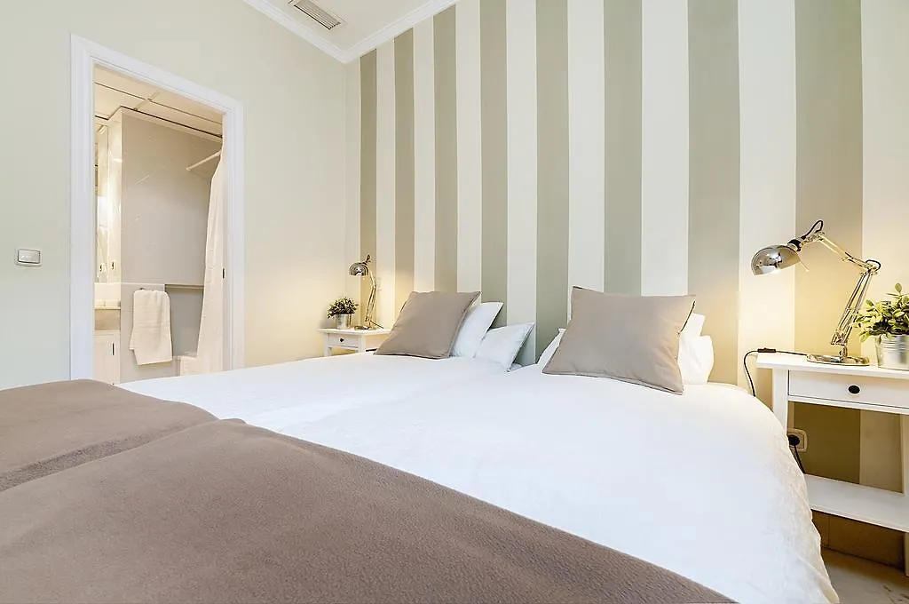 Apartment Genteel Home Catedral Terrace Seville Spain